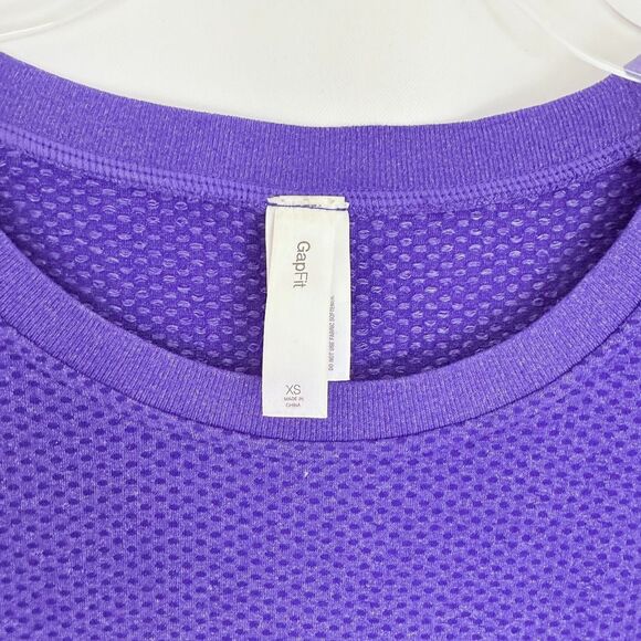 GAP Performance Fit Motion Seamless Athletic Top XS Heather Purple EUC B81 - Picture 5 of 6